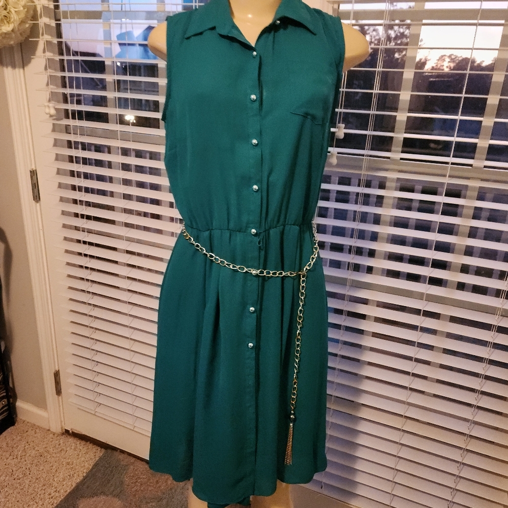 Dress - Picture 2 of 2